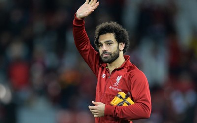 冠竞电竞-乌兹别克斯坦队门将低级失误送礼